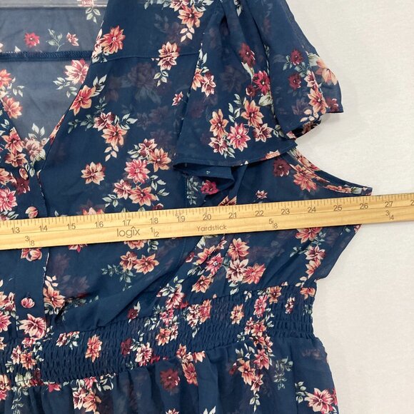 Torrid Top size 3X Navy Floral Sheer Flutter Sleeve V Neck Top Feminine Elegant - Picture 6 of 9